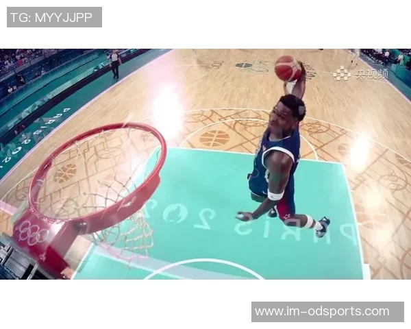 爱德华兹回忆麦丹转身暴扣瞬间感叹那个球实在太帅了