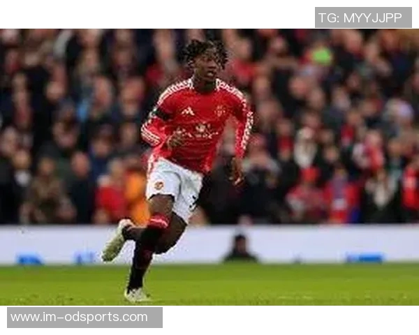 罗马诺透露梅努或在新帅麾下获得机会球队仍有意引进齐尔克泽